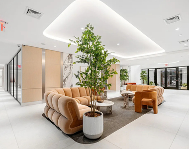 554 West 46th Street - Photo Thumbnail 10