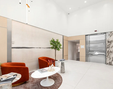 555 West 45th Street - Photo Thumbnail 10