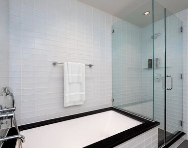 554 West 54th Street - Photo Thumbnail 4