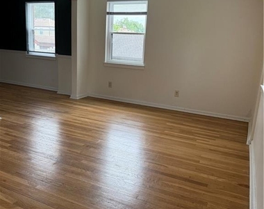 182 Newman Street - Photo Thumbnail 1