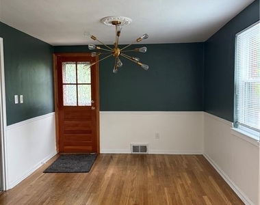 182 Newman Street - Photo Thumbnail 2