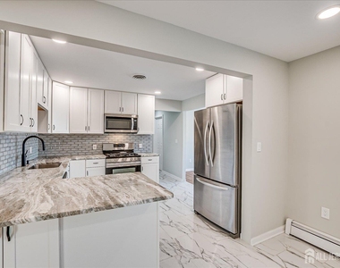 145 Somerset Avenue - Photo Thumbnail 7