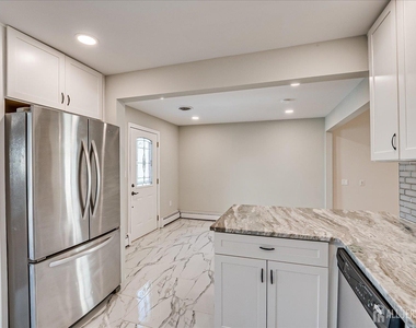 145 Somerset Avenue - Photo Thumbnail 8