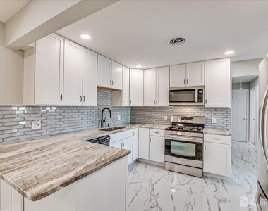 145 Somerset Avenue - Photo Thumbnail 6