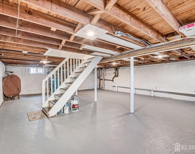 145 Somerset Avenue - Photo Thumbnail 24