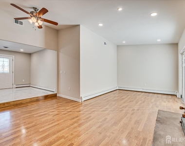 145 Somerset Avenue - Photo Thumbnail 12