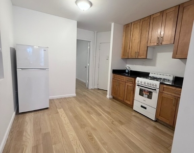 148 Sullivan Street - Photo Thumbnail 4