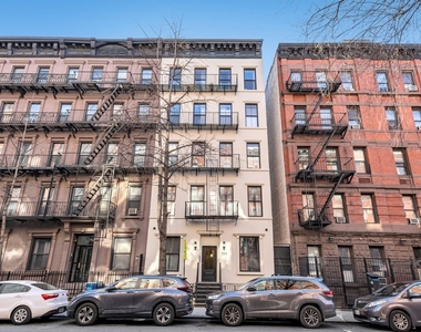356 W 48th Street - Photo Thumbnail 1