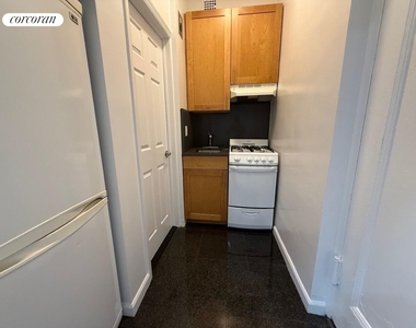 151 E 81st Street - Photo Thumbnail 2