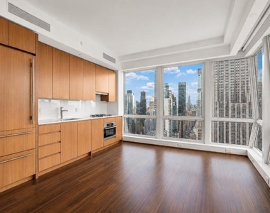 400 5th Avenue - Photo Thumbnail 1