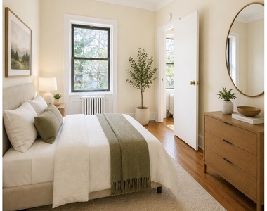 310 Bleecker Street - Photo Thumbnail 5
