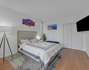 304 E 65th Street - Photo Thumbnail 7