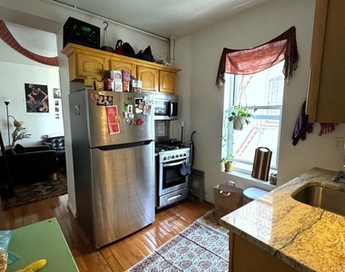 264 E 2nd Street - Photo Thumbnail 4
