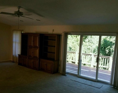 301 Gilmore Street - Photo Thumbnail 2
