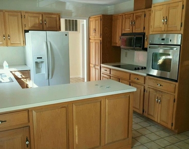 301 Gilmore Street - Photo Thumbnail 1