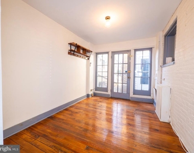 703 S Loudoun Street - Photo Thumbnail 16