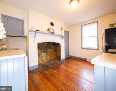 703 S Loudoun Street - Photo Thumbnail 11