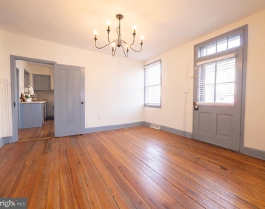703 S Loudoun Street - Photo Thumbnail 8