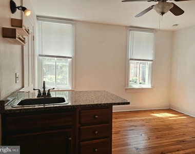 448 Loudoun Street N - Photo Thumbnail 8