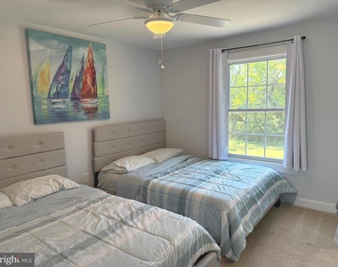 15609 Heth Drive - Photo Thumbnail 4