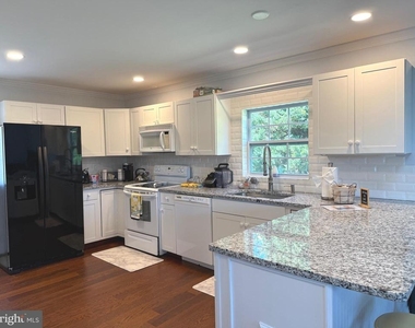 15609 Heth Drive - Photo Thumbnail 1