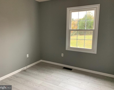 8262 Vernon Street - Photo Thumbnail 15