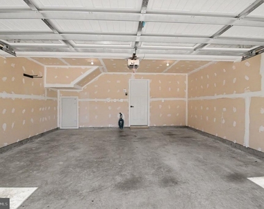 18143 Red Mulberry Road - Photo Thumbnail 20