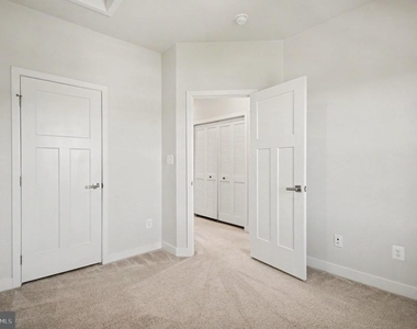 18143 Red Mulberry Road - Photo Thumbnail 16