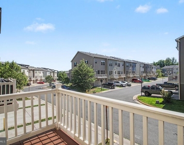 18143 Red Mulberry Road - Photo Thumbnail 21
