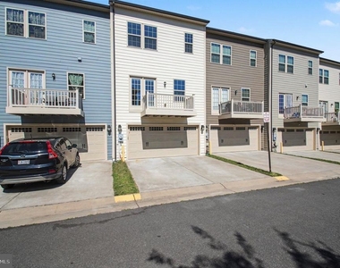 18143 Red Mulberry Road - Photo Thumbnail 22
