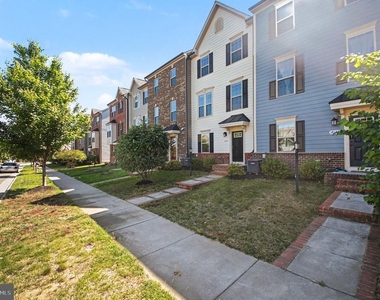 18143 Red Mulberry Road - Photo Thumbnail 2
