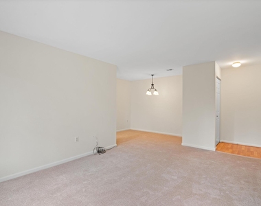 9555 Battery Heights Boulevard - Photo Thumbnail 5
