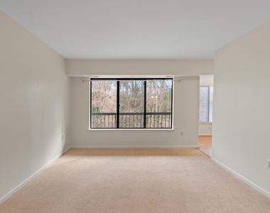 9555 Battery Heights Boulevard - Photo Thumbnail 3