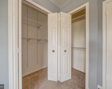 8593 Burlington Court - Photo Thumbnail 21