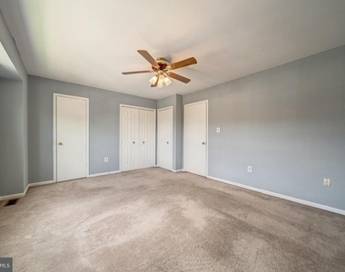 8593 Burlington Court - Photo Thumbnail 19