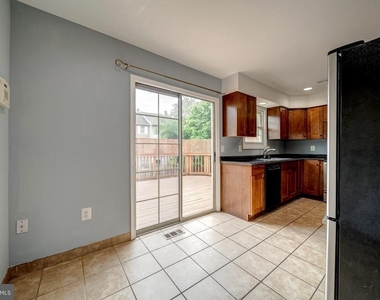 8593 Burlington Court - Photo Thumbnail 13
