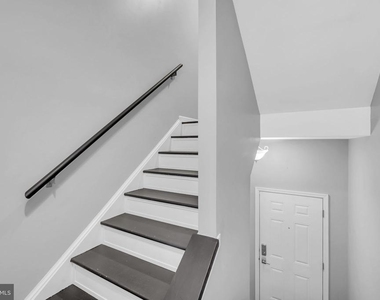 21600 Romans Drive - Photo Thumbnail 9