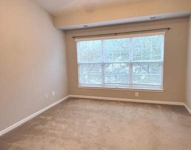 20479 Greymont Terrace - Photo Thumbnail 14