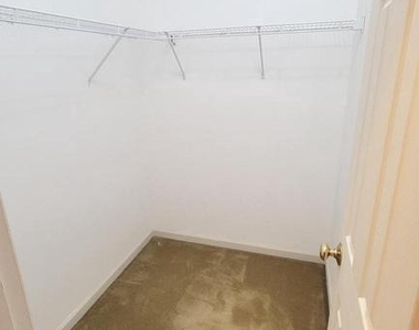 20479 Greymont Terrace - Photo Thumbnail 17