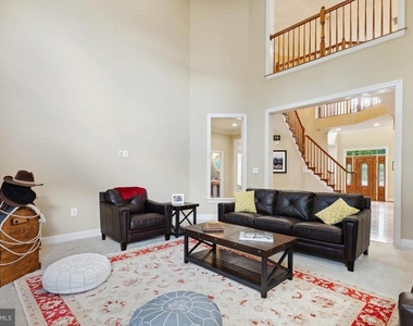 17205 Dewpoint Place - Photo Thumbnail 15