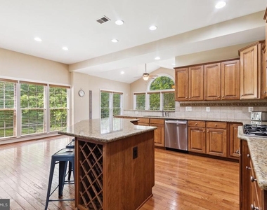 17205 Dewpoint Place - Photo Thumbnail 5