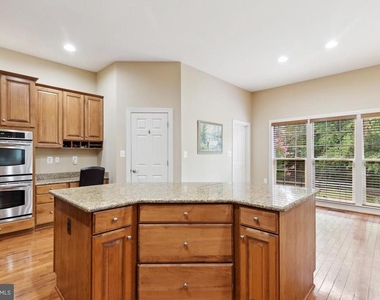 17205 Dewpoint Place - Photo Thumbnail 4