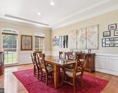 17205 Dewpoint Place - Photo Thumbnail 10