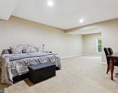 17205 Dewpoint Place - Photo Thumbnail 40