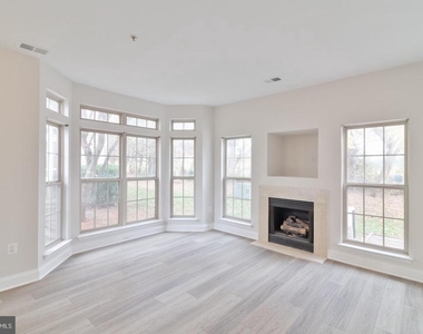21174 Domain Terrace - Photo Thumbnail 2