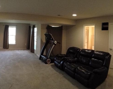 43315 Stonegarden Terrace - Photo Thumbnail 11