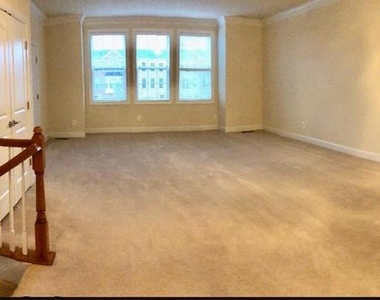 21697 Loganberry Terrace - Photo Thumbnail 7