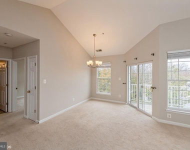25340 Lake Mist Square - Photo Thumbnail 4