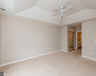 25340 Lake Mist Square - Photo Thumbnail 21