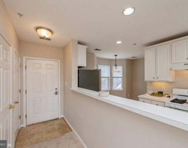 25340 Lake Mist Square - Photo Thumbnail 2